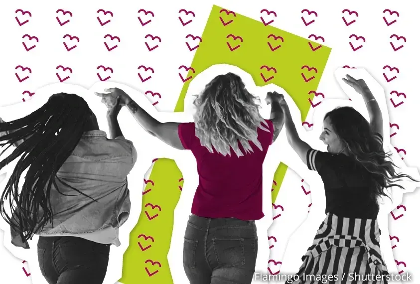 M&auml;dchen wirbeln ausgelassen herum