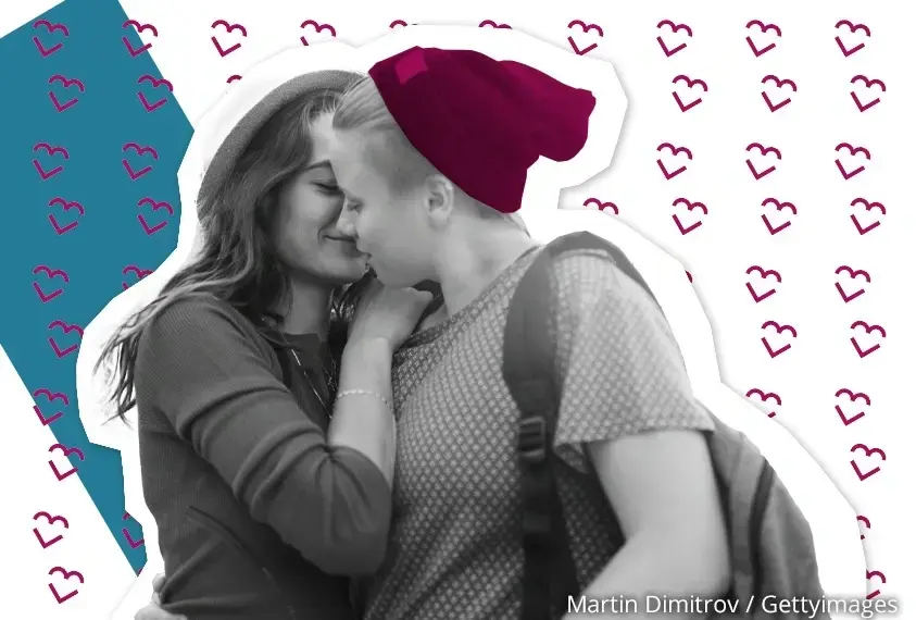 Zwei M&auml;dchen in enger Umarmung